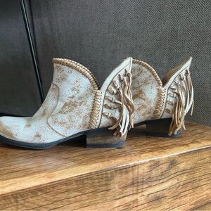 Circle G Tan Ankle Boots with Fringe